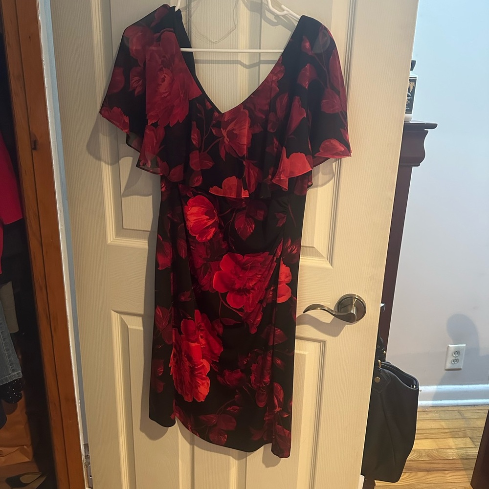 Connected Black Floral Flutter Sleeve Dress - Elegant Red Rose Print